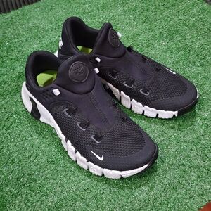 NIKE FREE METCON 5 - Womens Sneakers - SIZE 9 -- ((Please See All Pictures))